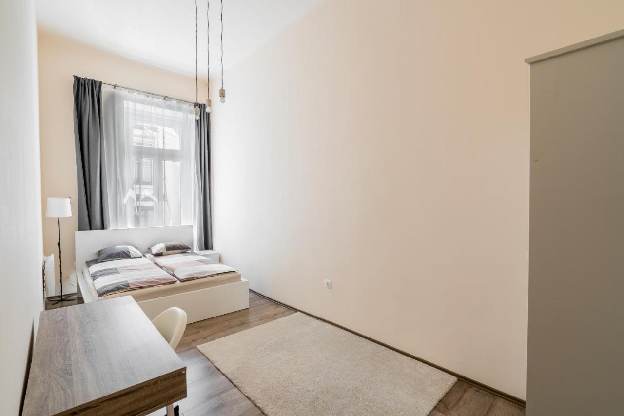 Lovely Urban Retreat - Boedapest Buitenkant foto