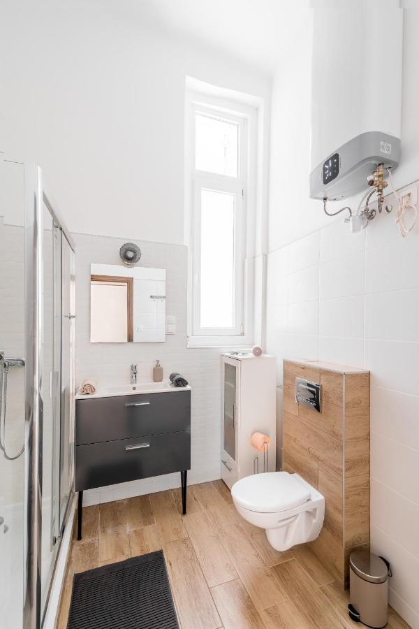 Lovely Urban Retreat - Boedapest Buitenkant foto