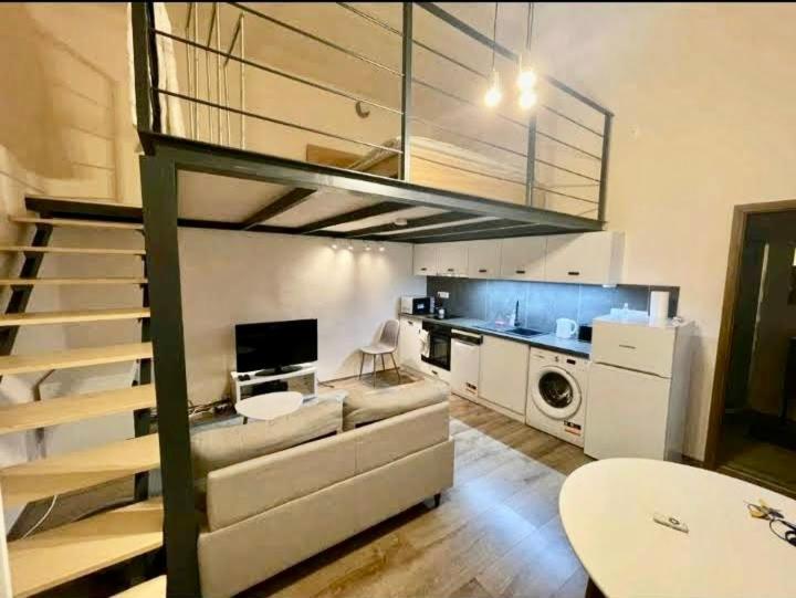 Lovely Urban Retreat - Boedapest Buitenkant foto