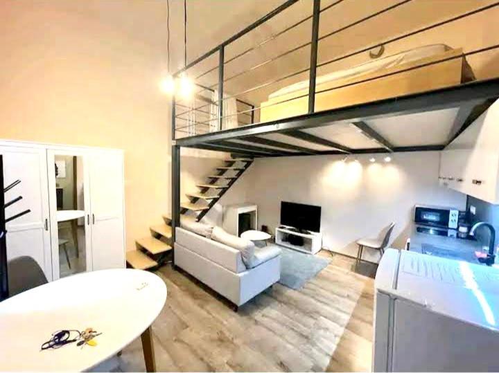 Lovely Urban Retreat - Boedapest Buitenkant foto